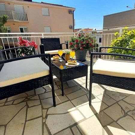 Apartmani Omrcen Baška Voda Екстериор снимка