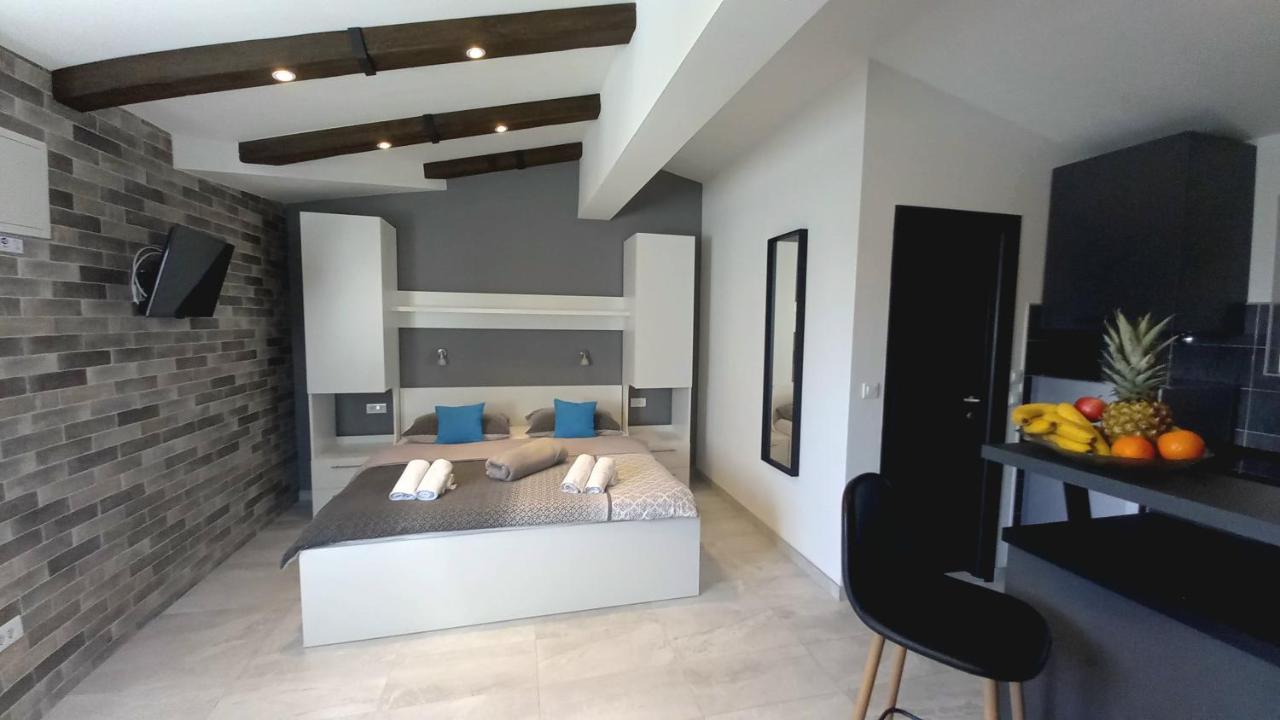 Apartmani Omrcen Baška Voda Екстериор снимка